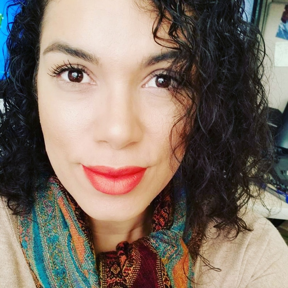 Meet your Posher, Ava